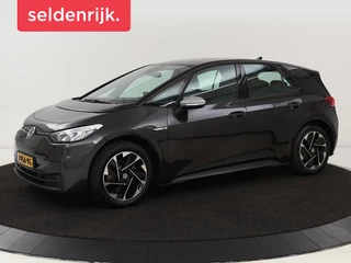 Volkswagen ID.3 First 58 kWh | Stoelverwarming | Camera |  Adaptive cruise | Carplay | Navigatie | PDC | Climate control | Sfeerverlichting | LMV 18 inch