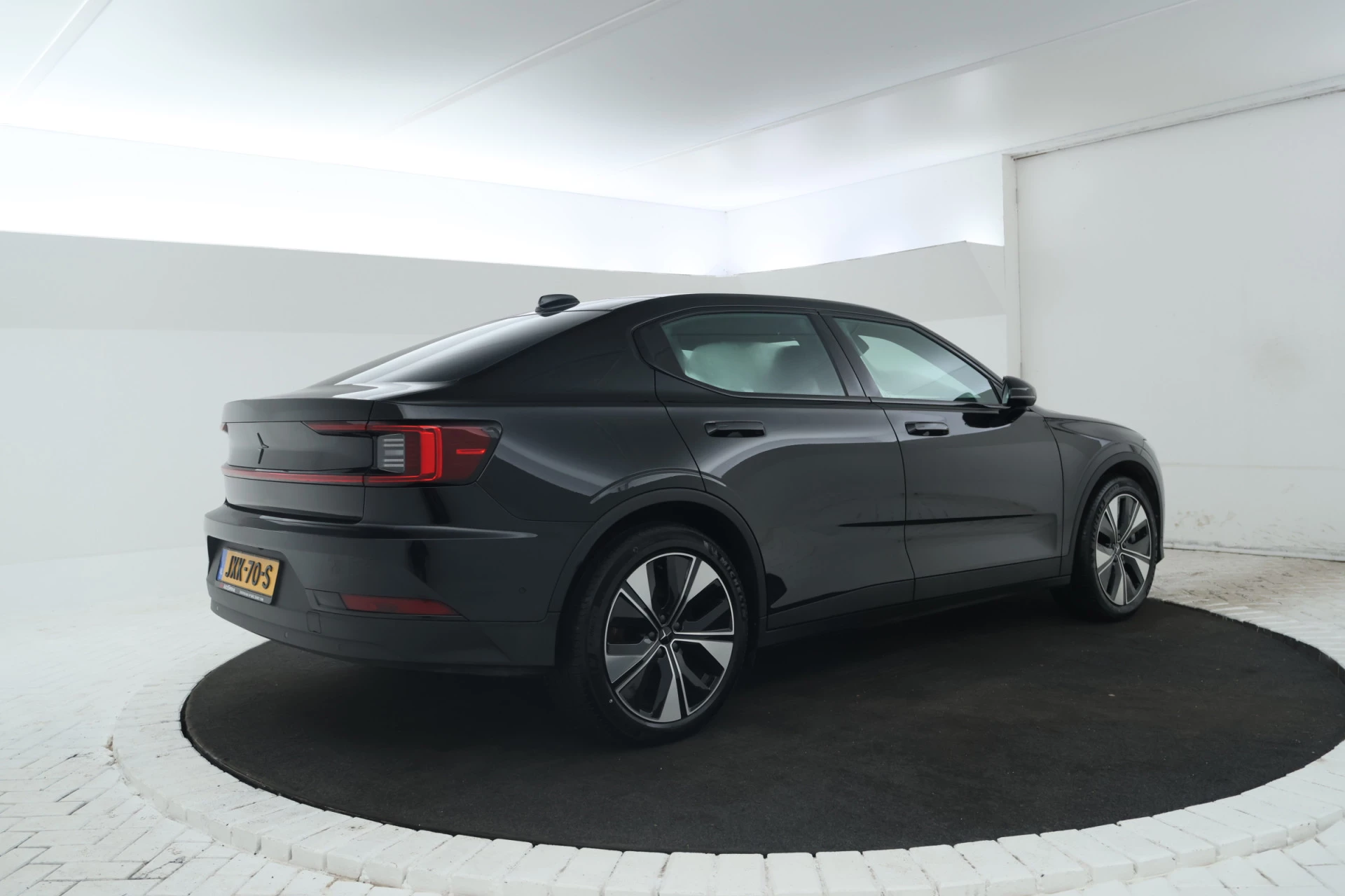 Hoofdafbeelding Polestar 2
