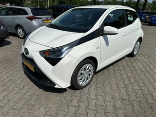 Toyota Aygo 1.0 VVT-I X-PLAY CAMERA. NAVI. ALL.IN.