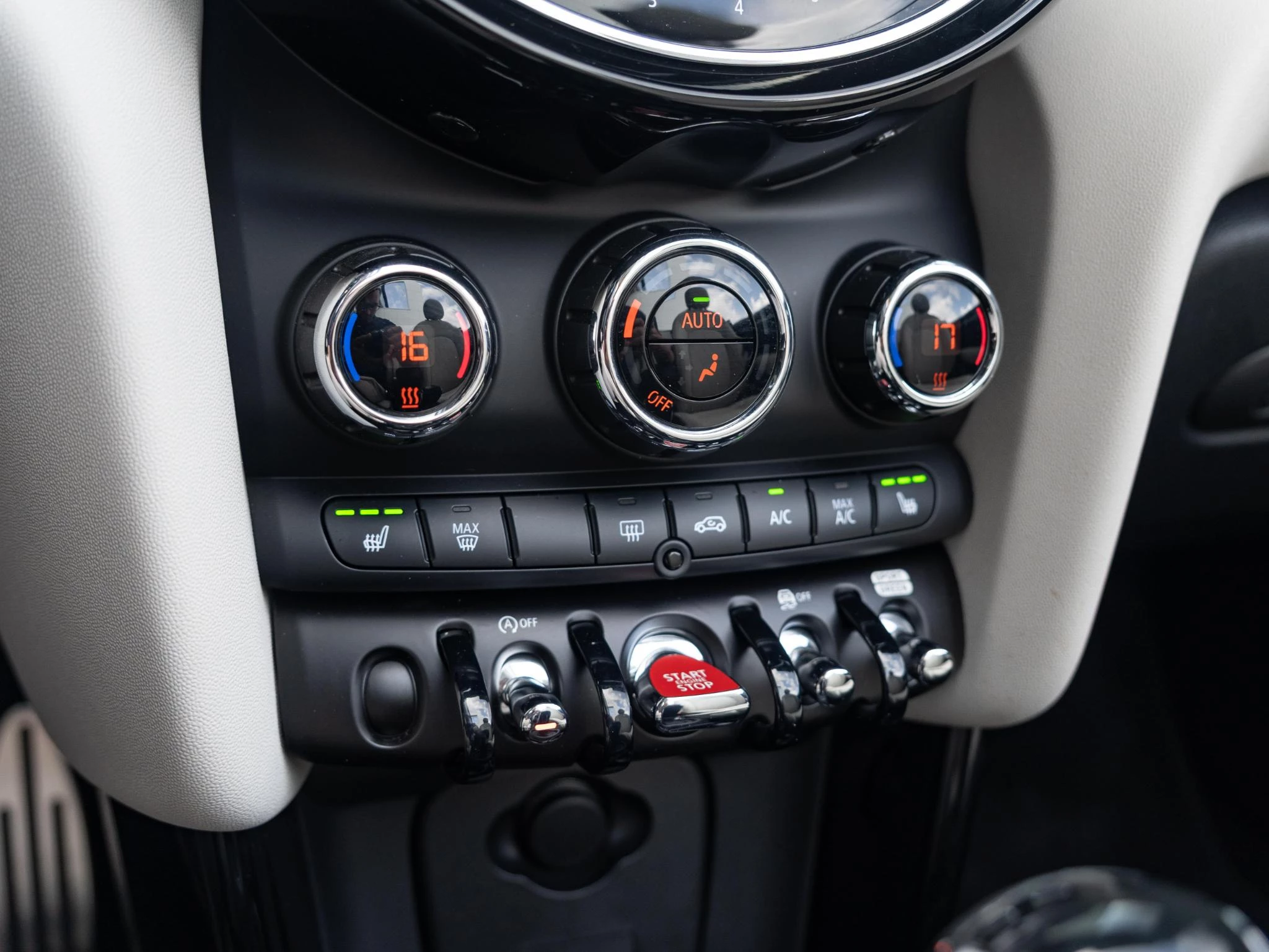 Hoofdafbeelding MINI Cooper Cabrio