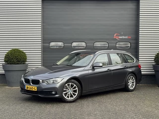 BMW 3-serie Touring 320d EDE Centennial High Executive | Navigatie | Lederen Bekleding | Elektrische Achterklep | Parkeersensoren |