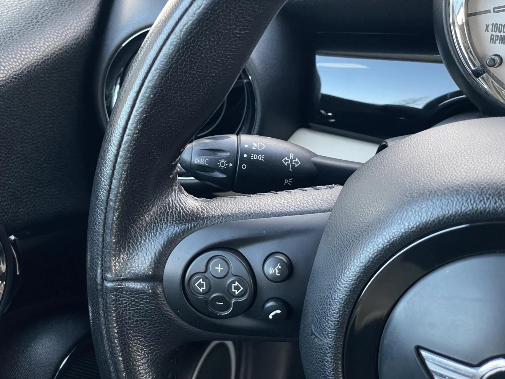 Hoofdafbeelding MINI One