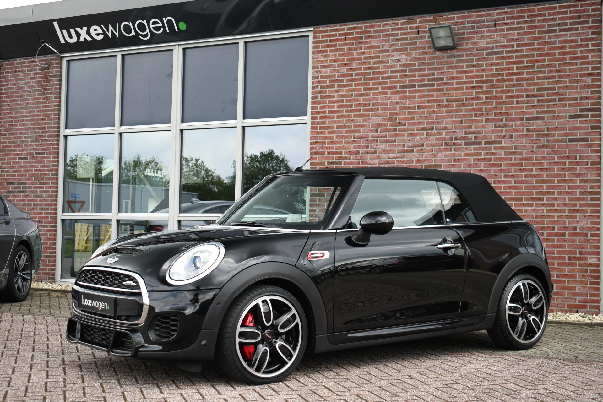 Hoofdafbeelding MINI Cabrio