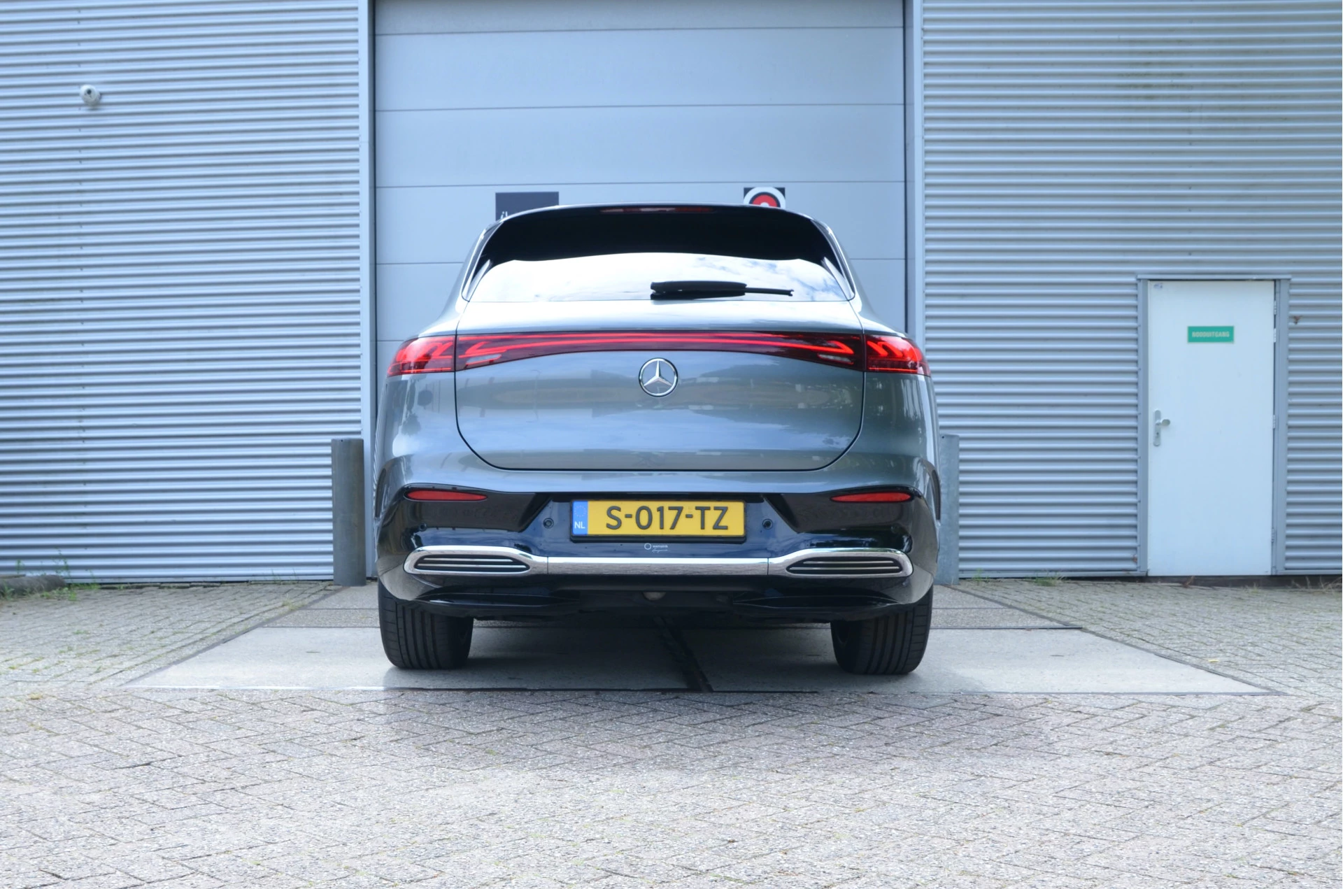 Hoofdafbeelding Mercedes-Benz EQS