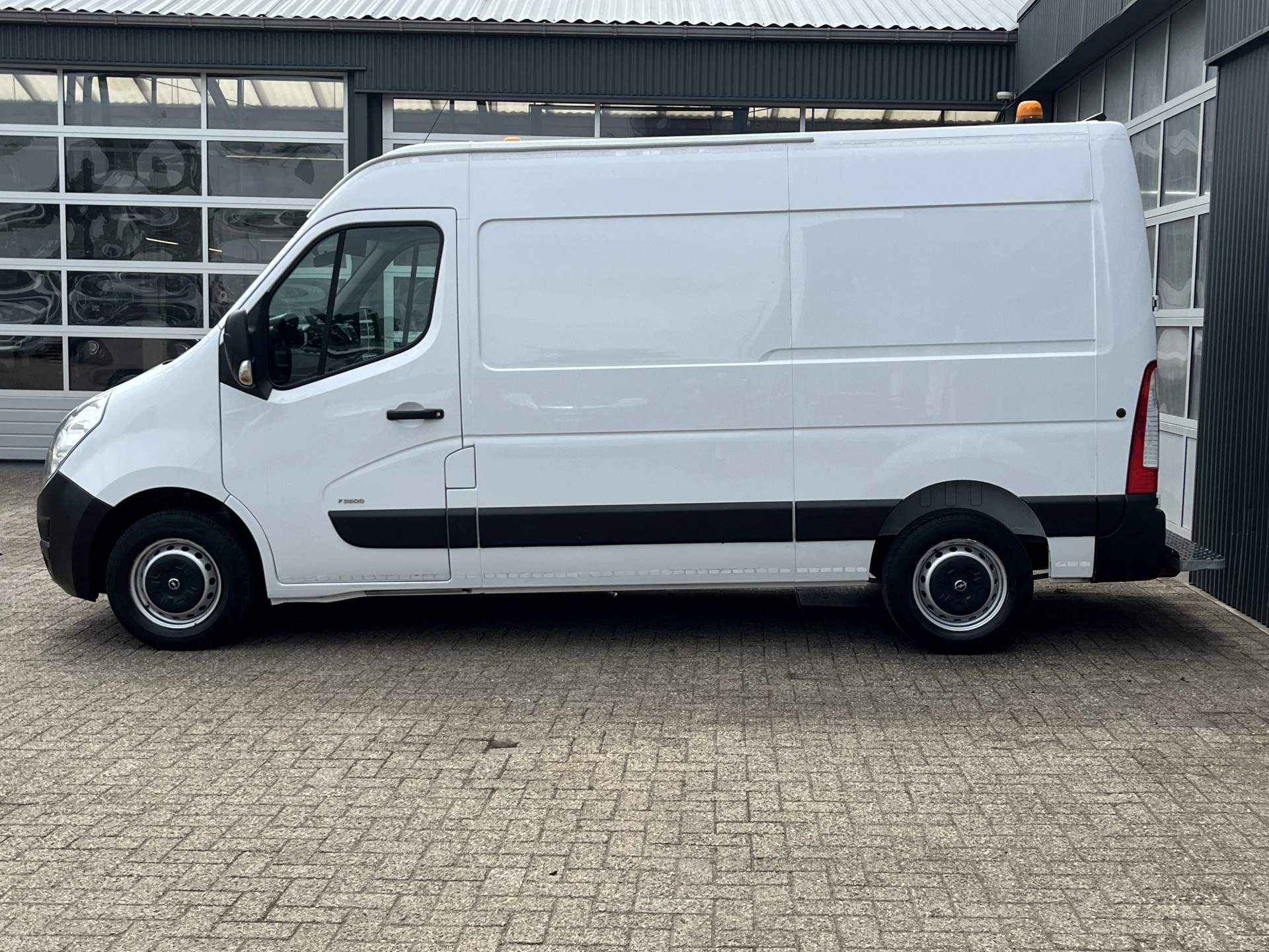 Hoofdafbeelding Opel Movano