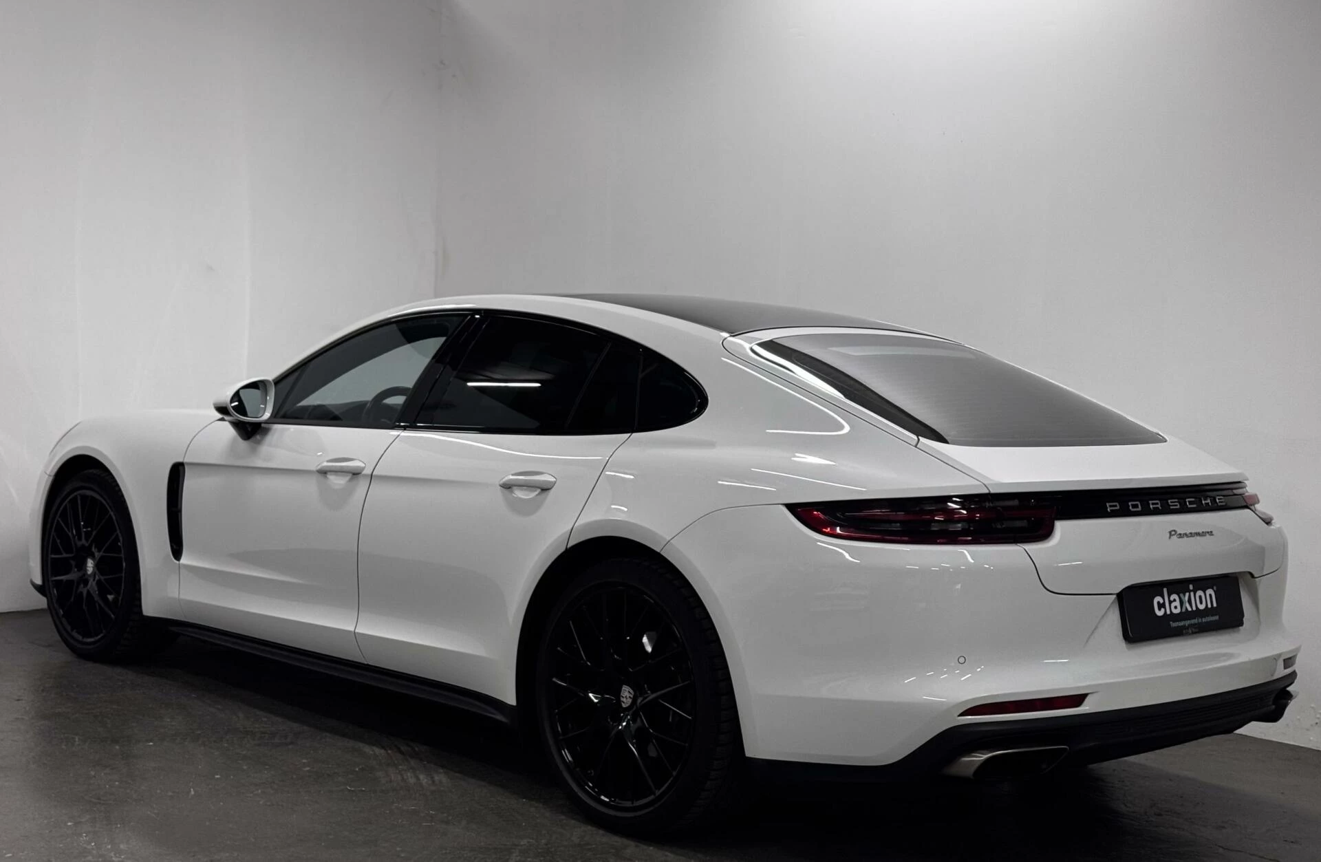 Hoofdafbeelding Porsche Panamera