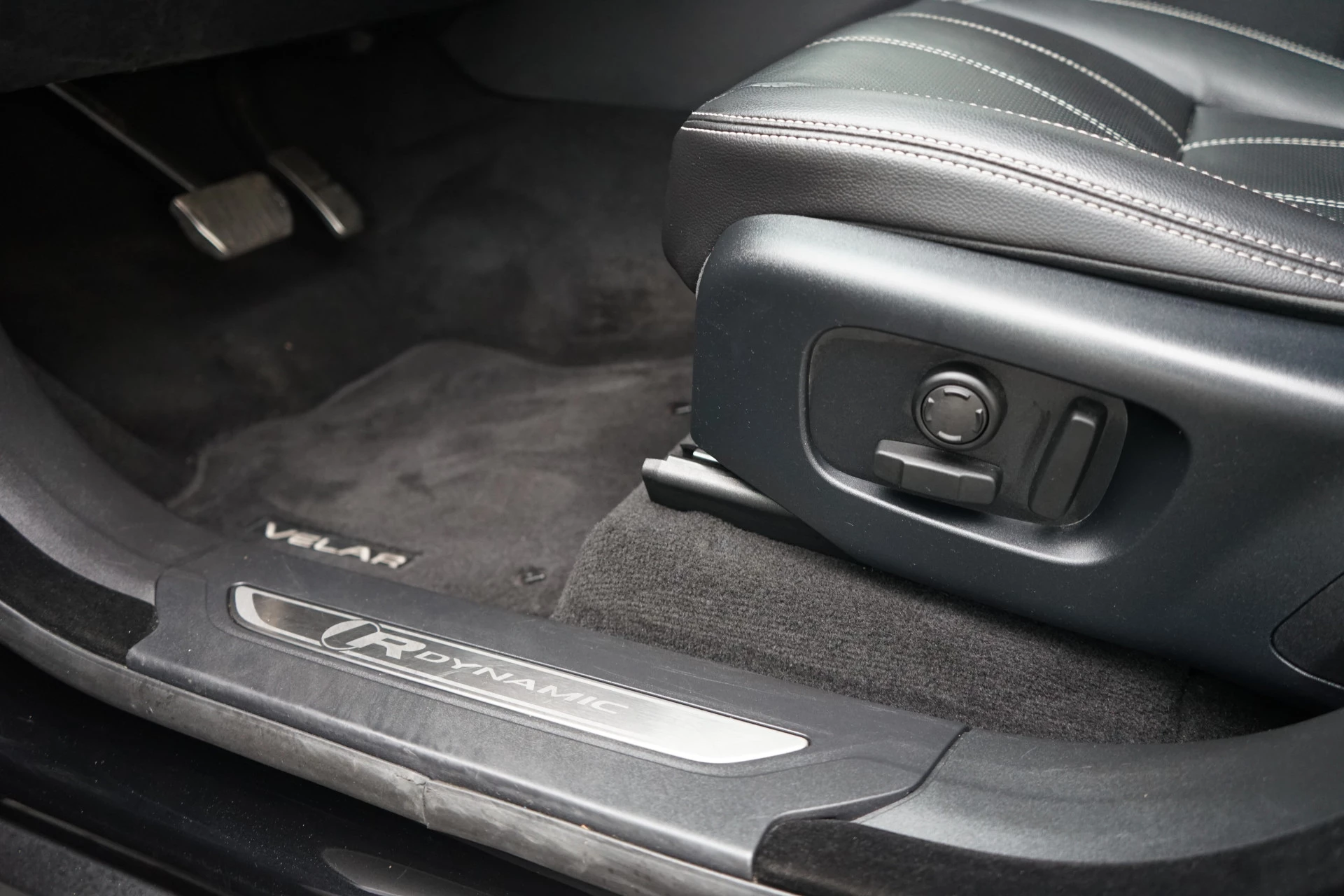 Hoofdafbeelding Land Rover Range Rover Velar