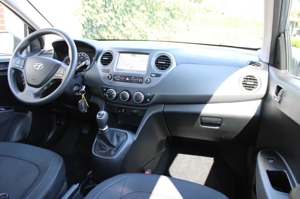 Hoofdafbeelding Hyundai i10