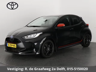 Toyota Yaris 1.5 Hybrid Black Edition | 10 JAAR GARANTIE! | Stoelverwarming | Apple CarPlay & AndroidAUTO | Camera