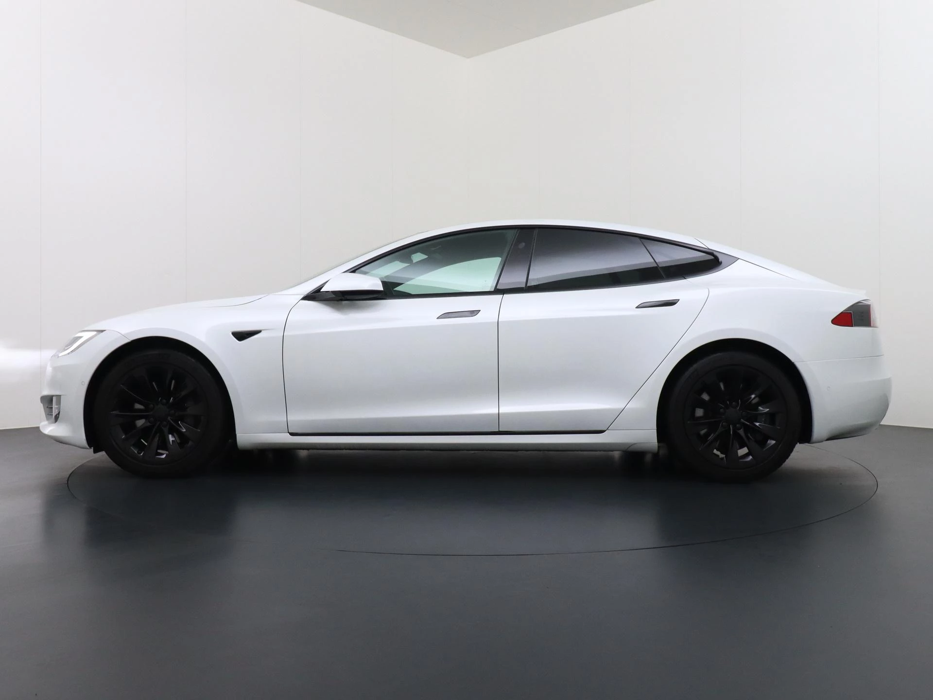 Hoofdafbeelding Tesla Model S
