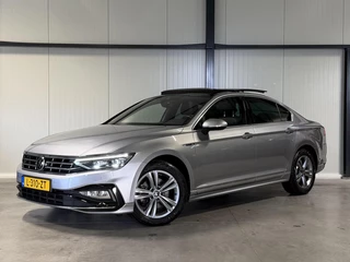 Volkswagen Passat 1.5 TSI R-Line Business + Pano Virtual H&K
