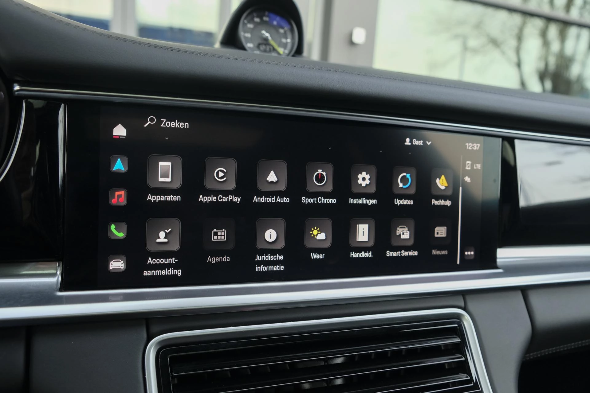 Hoofdafbeelding Porsche Panamera