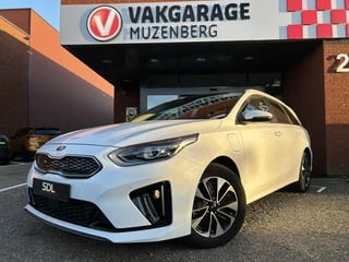 Kia Ceed Sportswagon 1.6 GDI PHEV DynamicLine // FULL LED // PANO/SCHUIFKANTELDAK // NAVI // CAMERA // APPLE CARPLAY / ANDROID AUTO