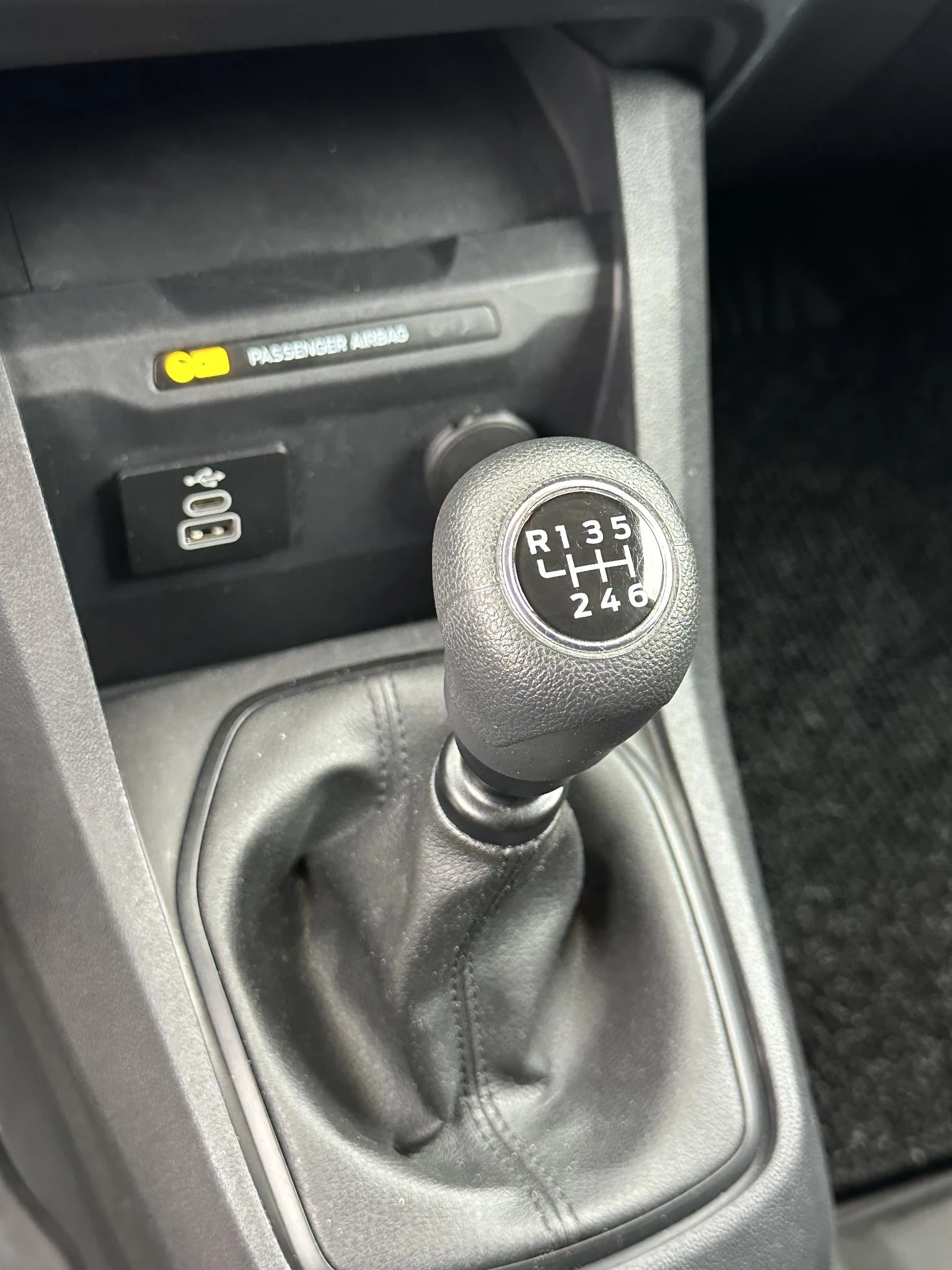 Hoofdafbeelding Ford Transit Courier