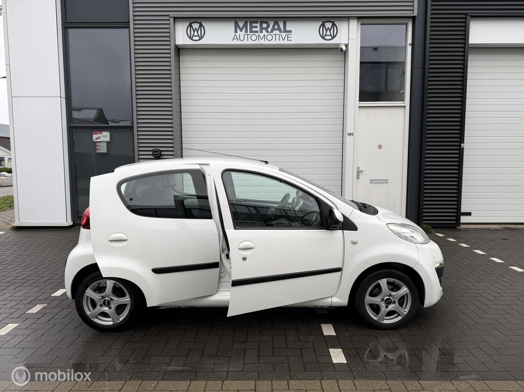 Hoofdafbeelding Peugeot 107