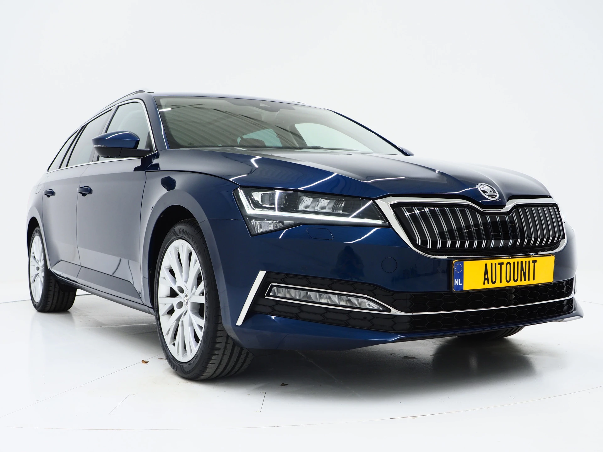 Hoofdafbeelding Škoda Superb