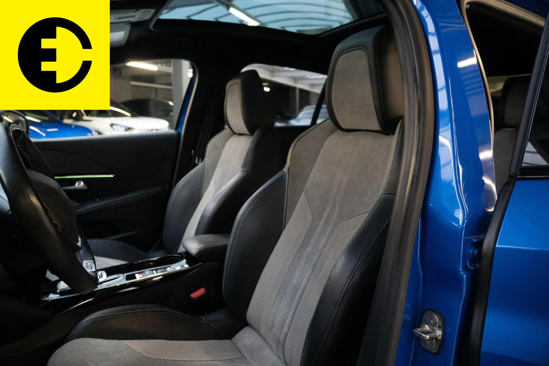 Hoofdafbeelding Peugeot e-208