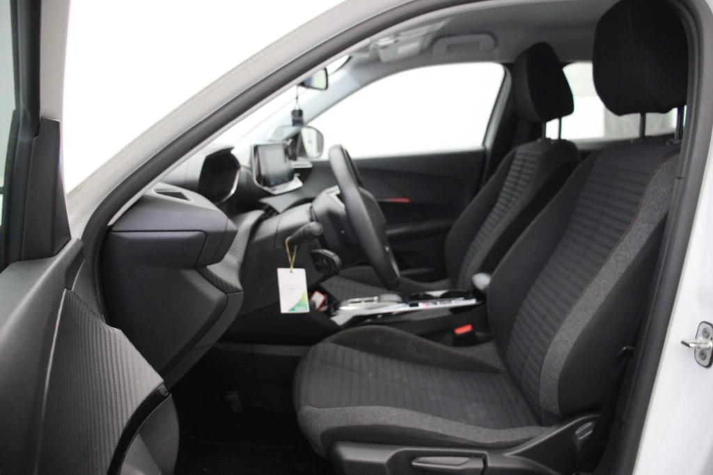 Hoofdafbeelding Peugeot e-2008