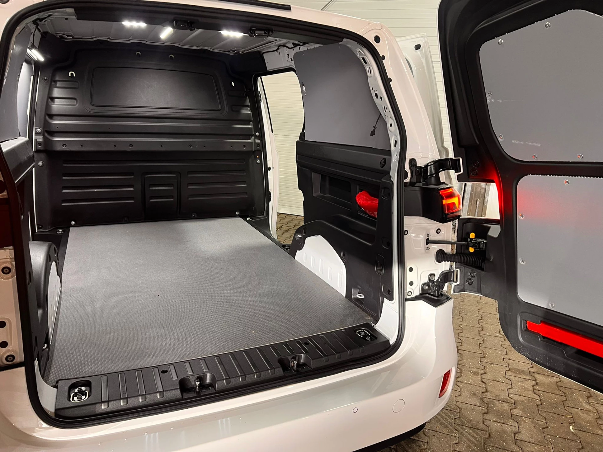 Hoofdafbeelding Volkswagen ID. Buzz Cargo