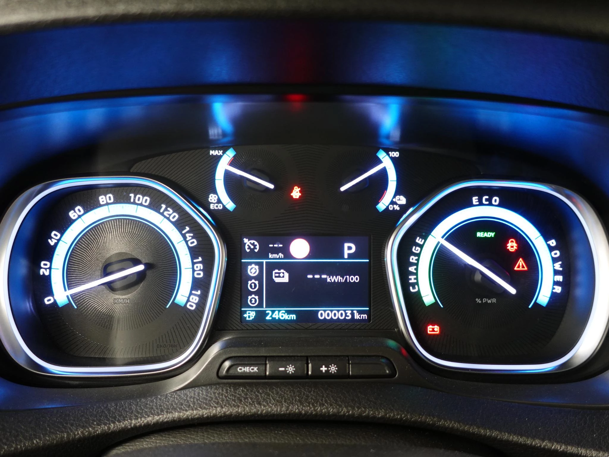 Hoofdafbeelding Peugeot e-Expert