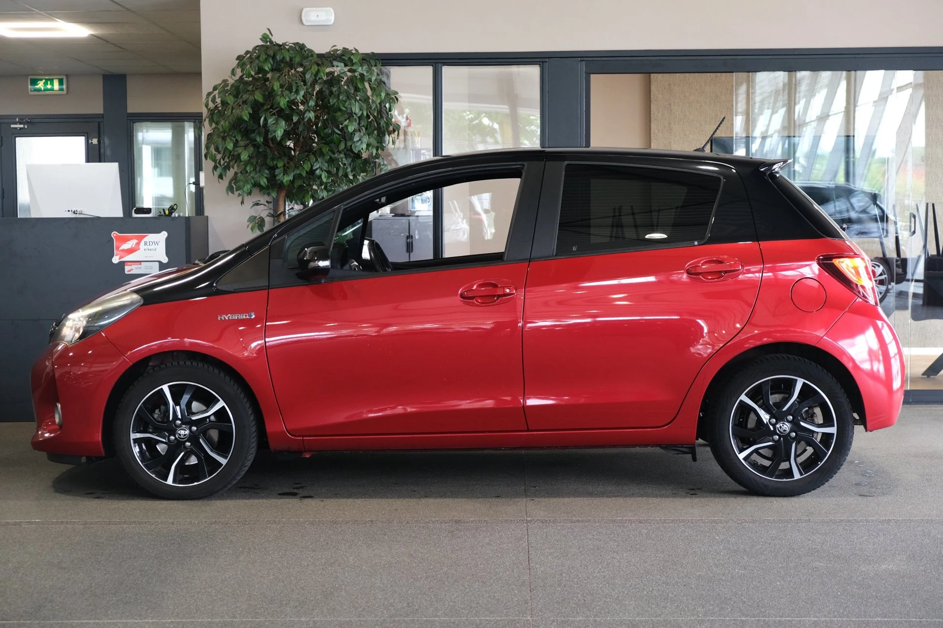 Hoofdafbeelding Toyota Yaris