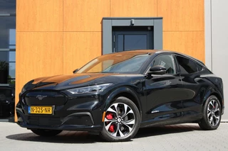 Hoofdafbeelding Ford Mustang Mach-E Ford Mustang Mach-E AWD 75kWh | ACC | B&O | 360 Camera