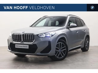 BMW X1 xDrive25e High Executive M Sport Automaat / Panoramadak / Sportstoelen / M Adaptief onderstel / Comfort Access / Head-Up / Parking Assistant Plus / Adaptieve LED