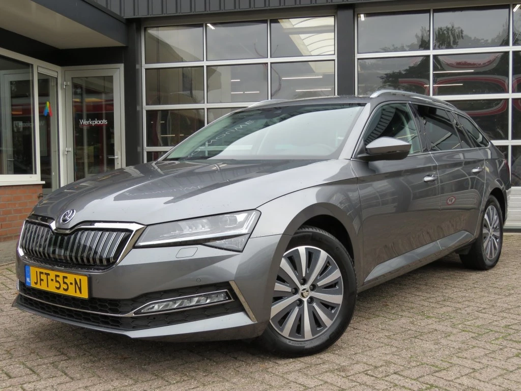 Hoofdafbeelding Škoda Superb