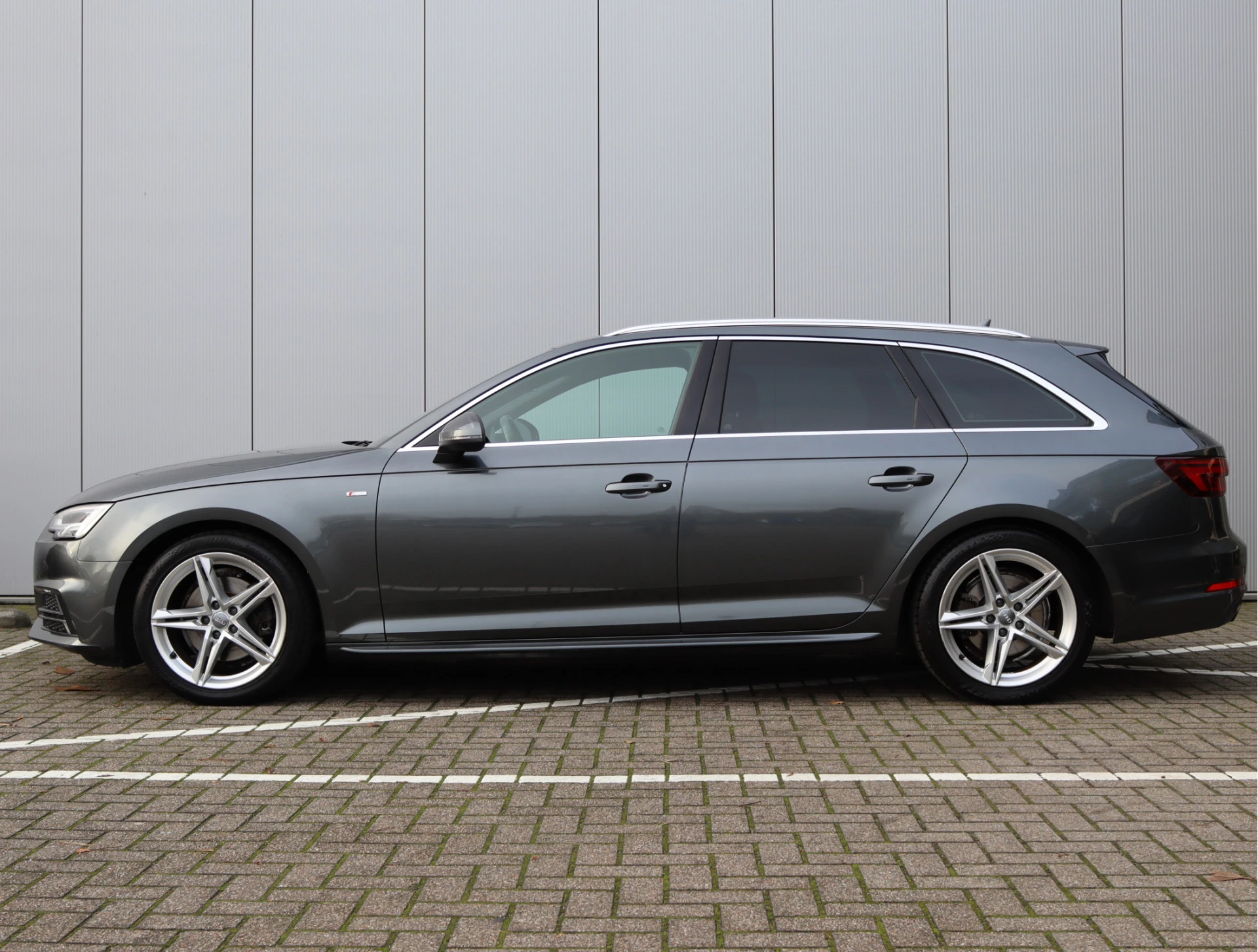 Hoofdafbeelding Audi A4