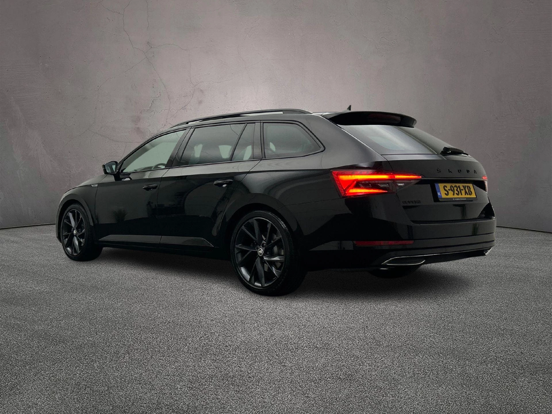 Hoofdafbeelding Škoda Superb