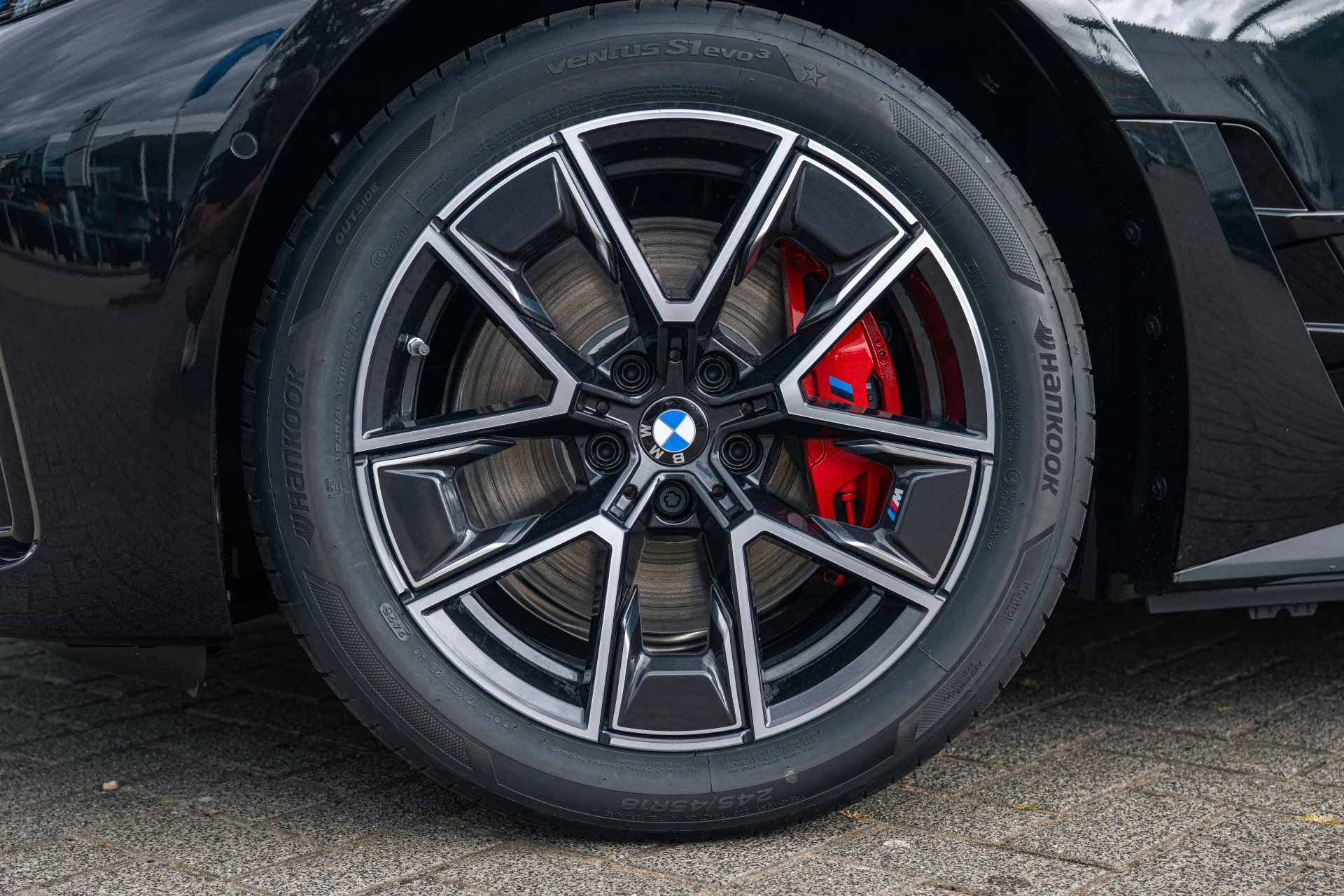 Hoofdafbeelding BMW i4