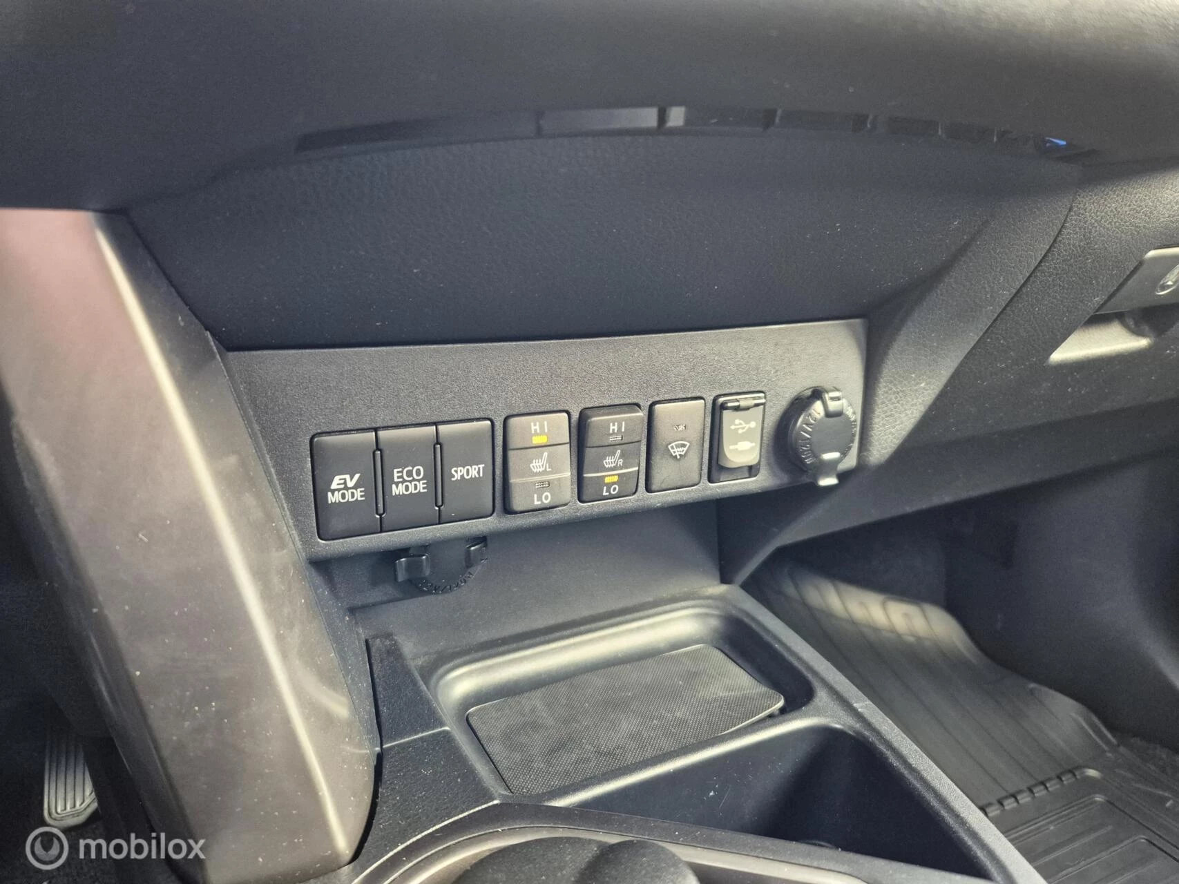 Hoofdafbeelding Toyota RAV4