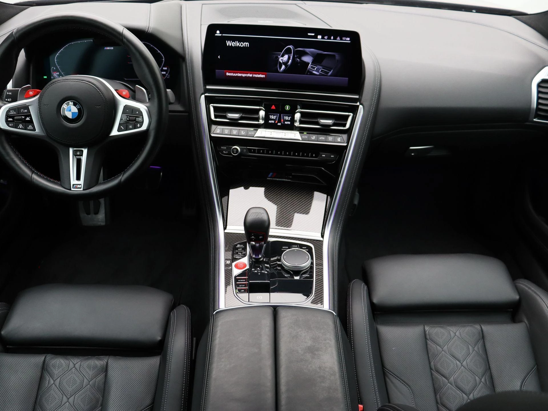 Hoofdafbeelding BMW M8