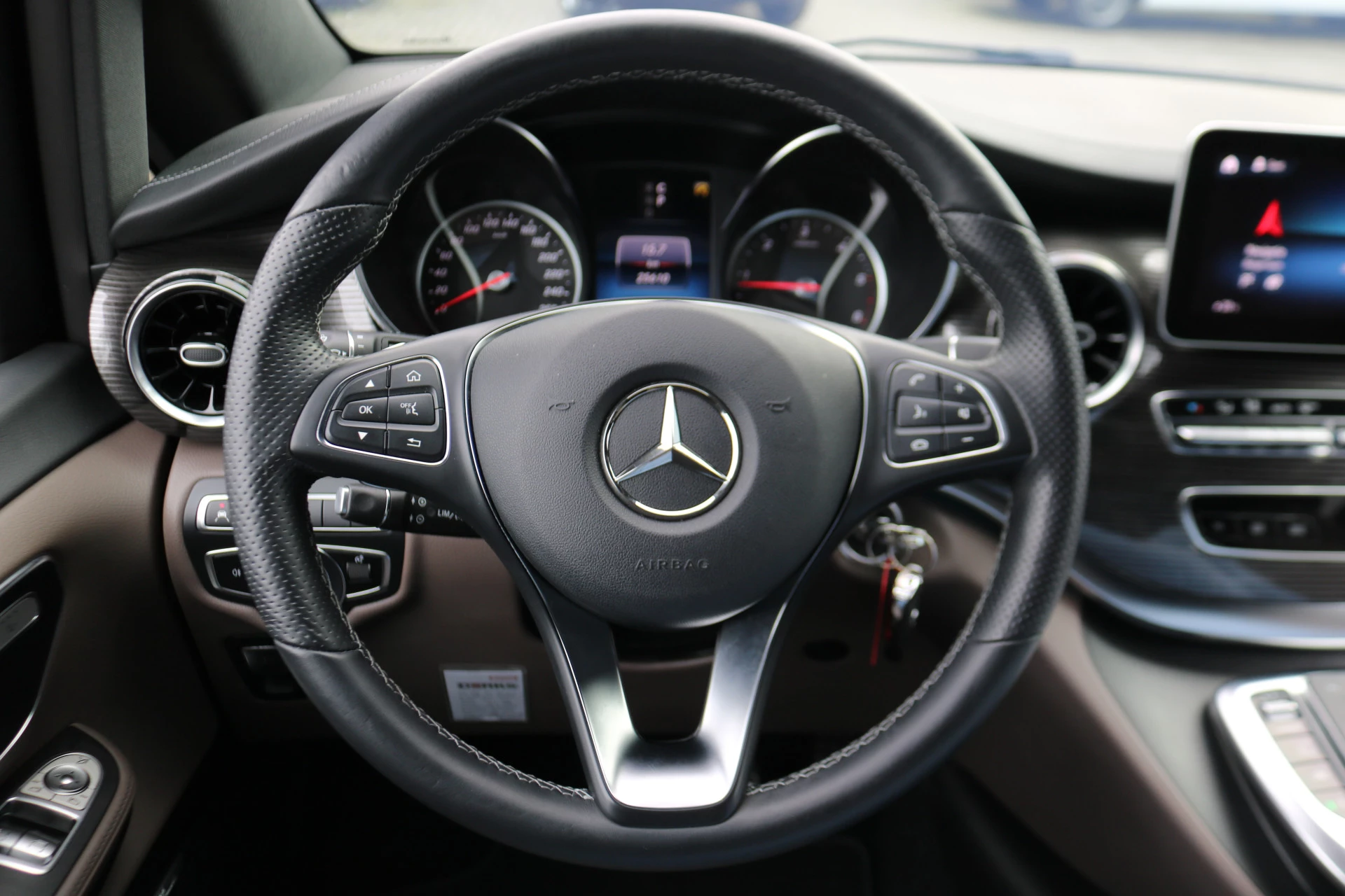 Hoofdafbeelding Mercedes-Benz V-Klasse