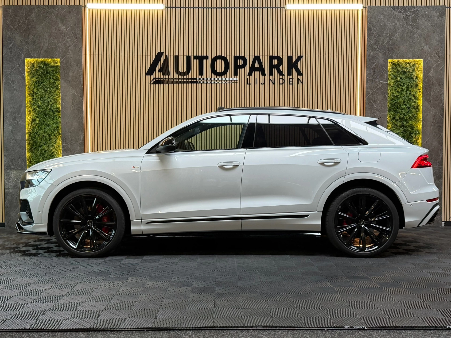 Hoofdafbeelding Audi Q8