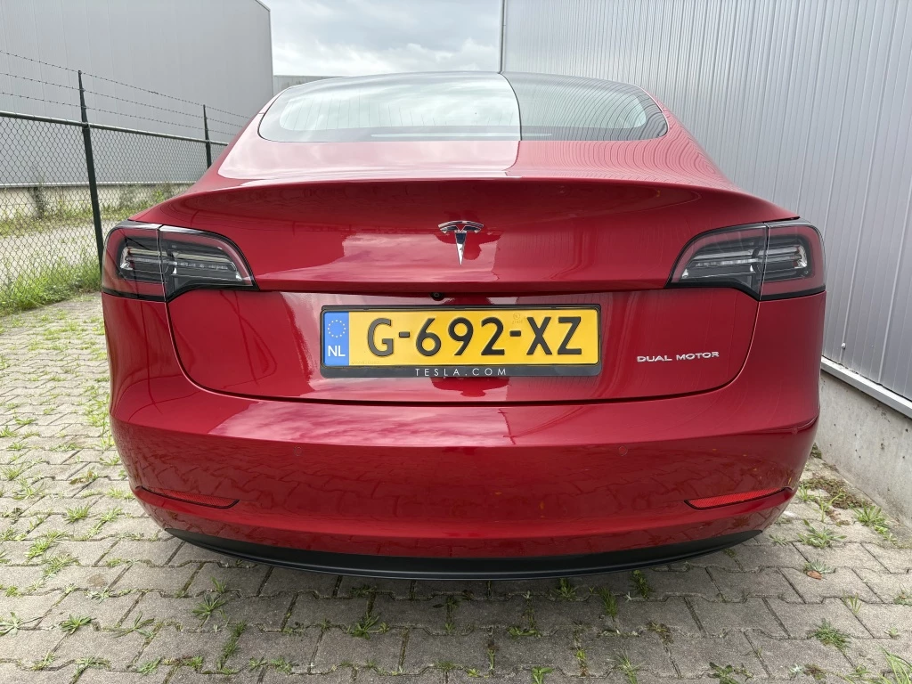 Hoofdafbeelding Tesla Model 3