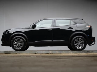 Peugeot 2008 1.2 PureTech Sport (APPLE CARPLAY,NAVI,CRUISE,LED,LANE ASSIST,DAB,SPORTSTOELEN,NIEUWE APK,NETTE STAAT)