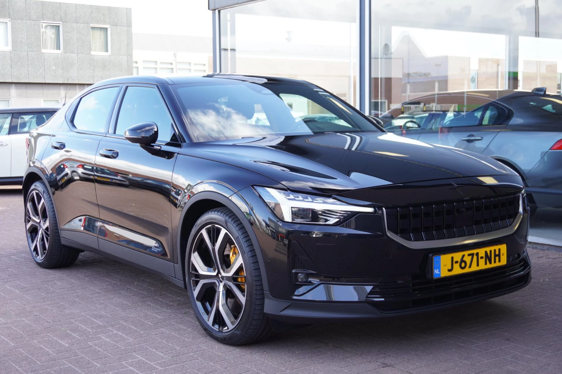 Hoofdafbeelding Polestar 2