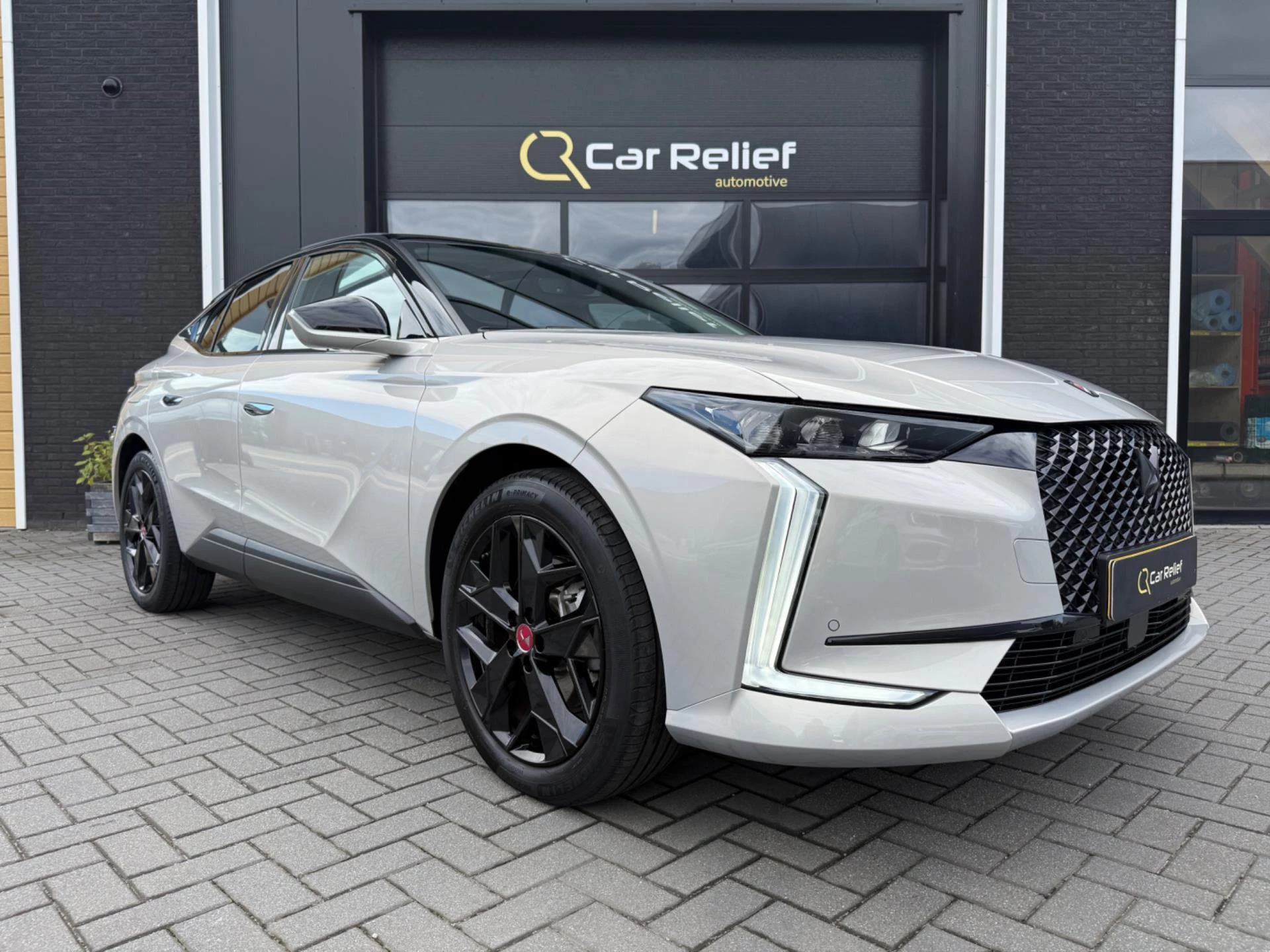 Hoofdafbeelding DS DS 4