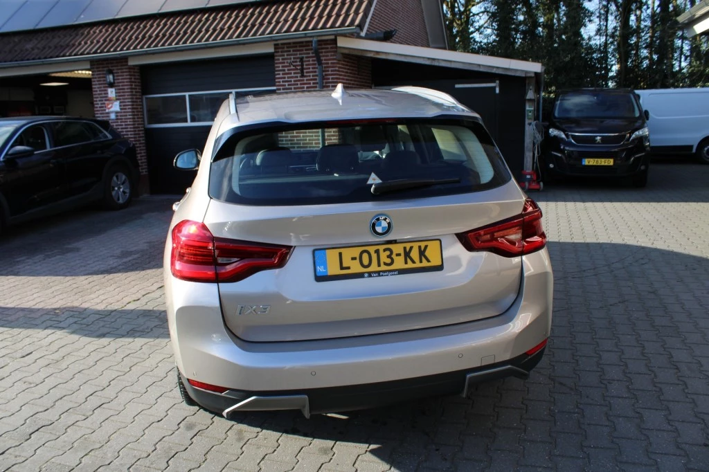 Hoofdafbeelding BMW iX3