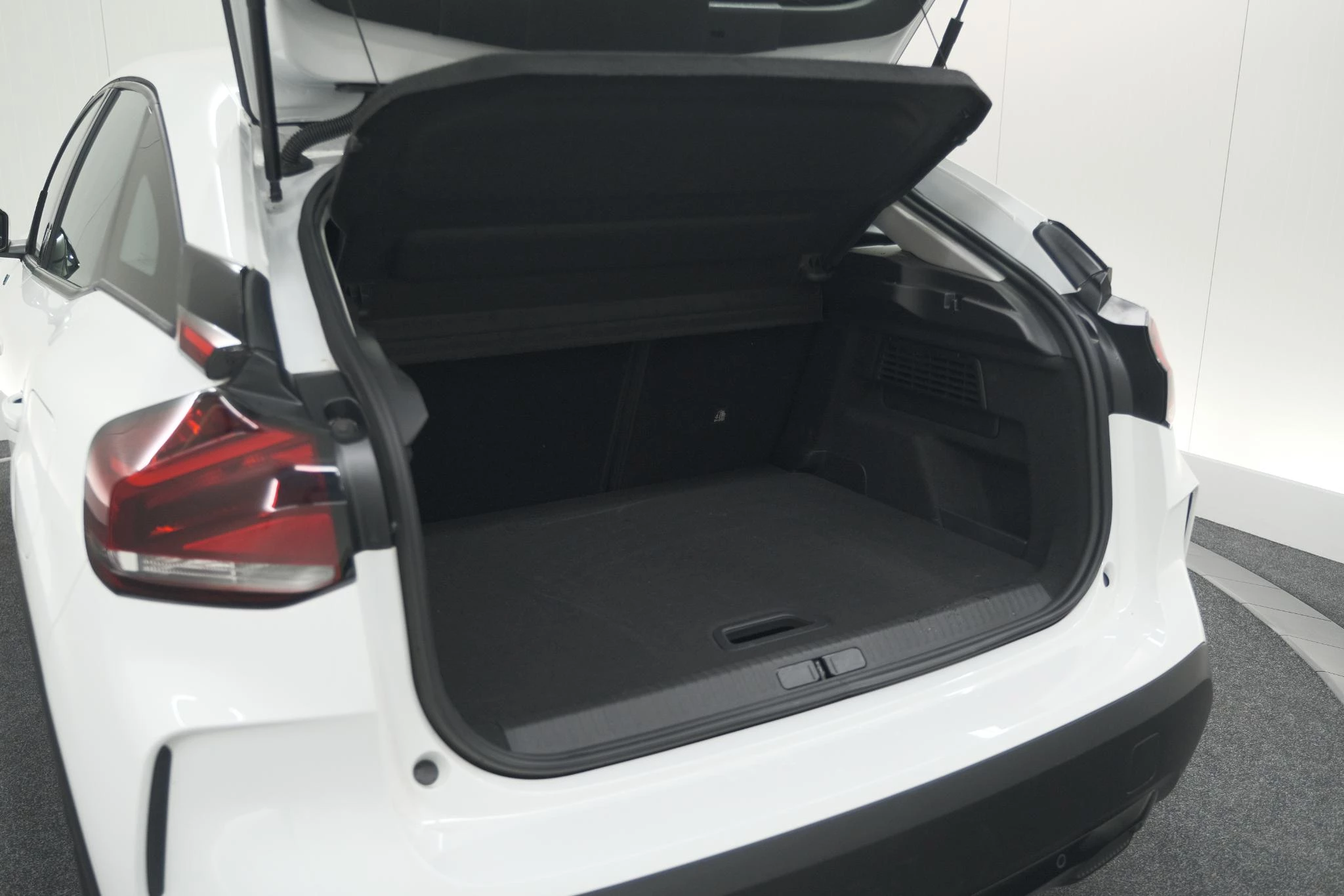 Hoofdafbeelding Citroën ë-C4