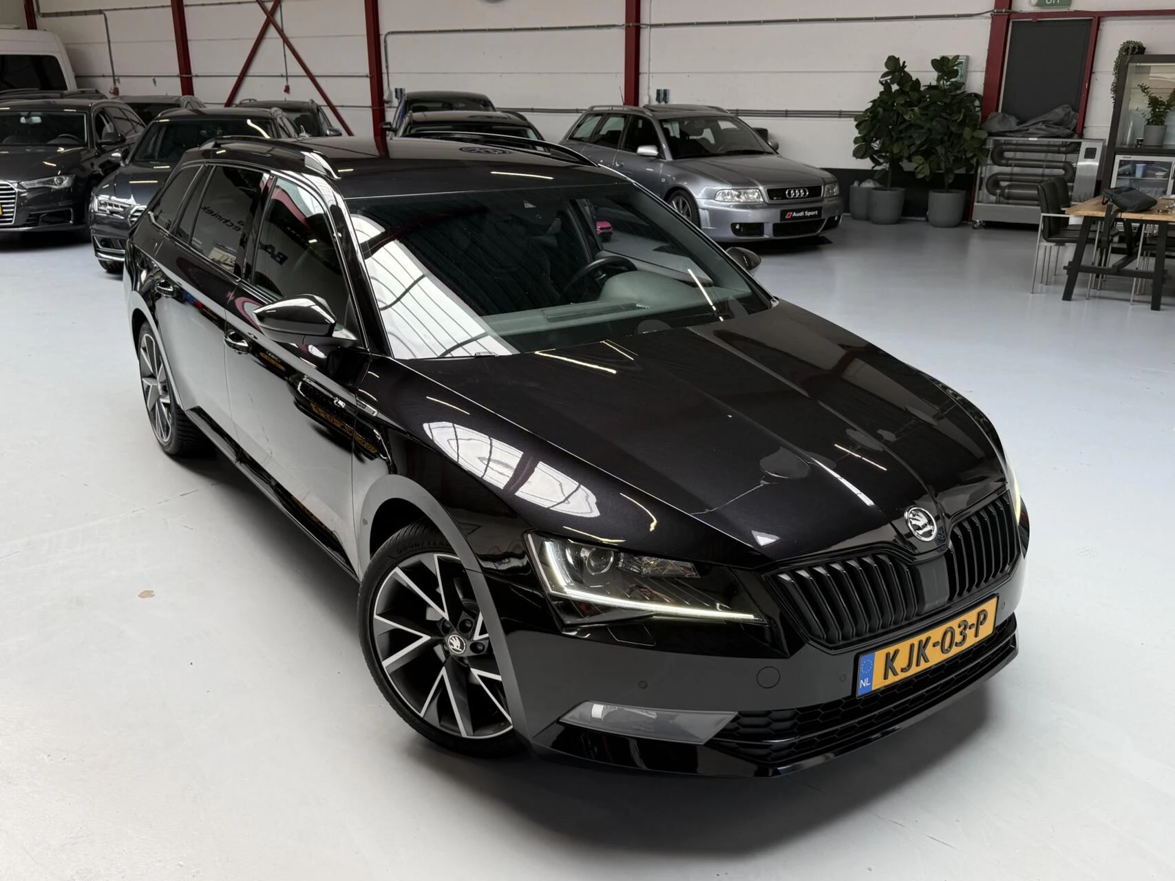 Hoofdafbeelding Škoda Superb