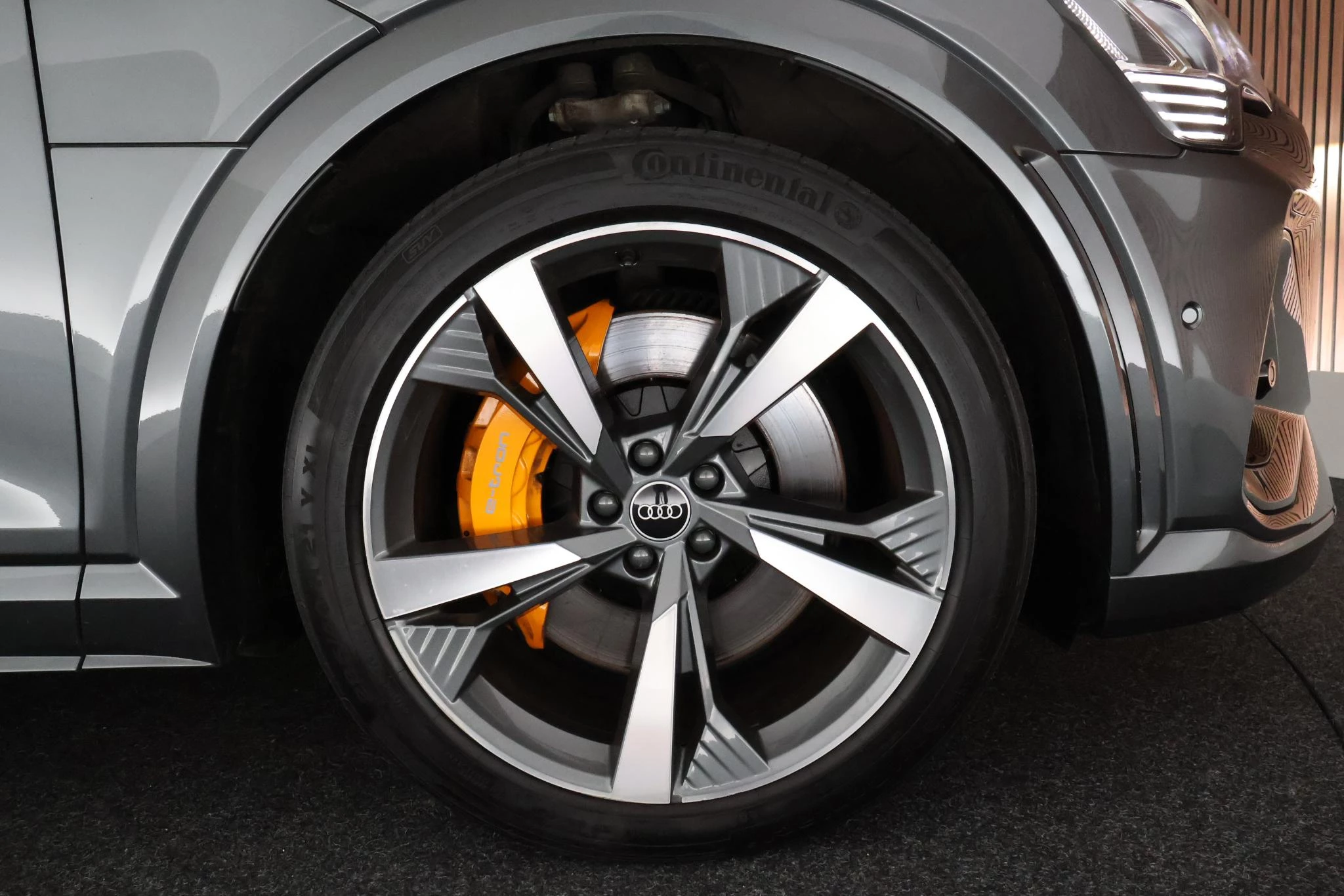 Hoofdafbeelding Audi e-tron