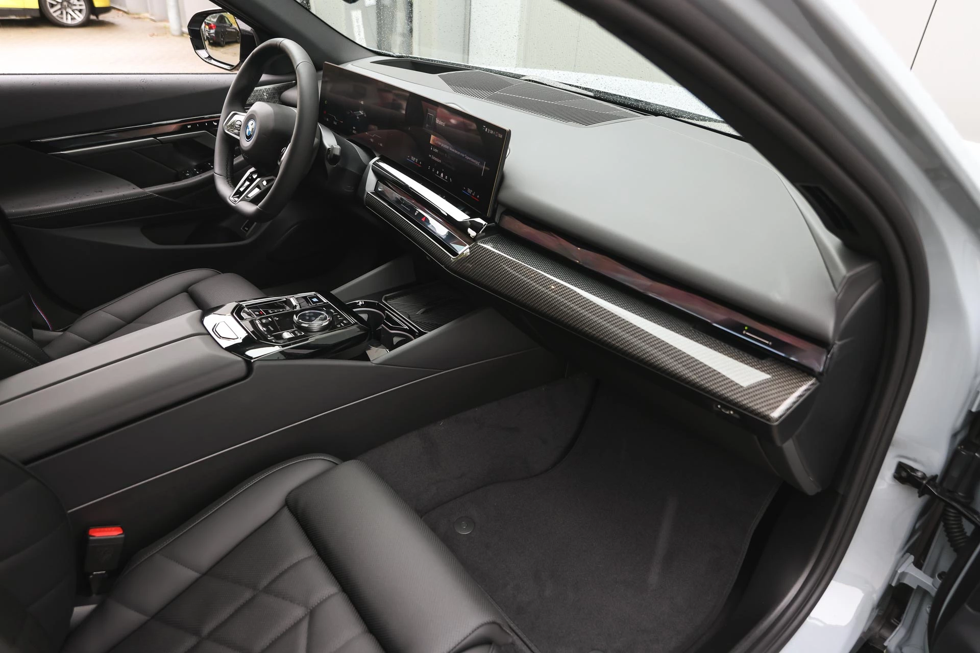 Hoofdafbeelding BMW i5