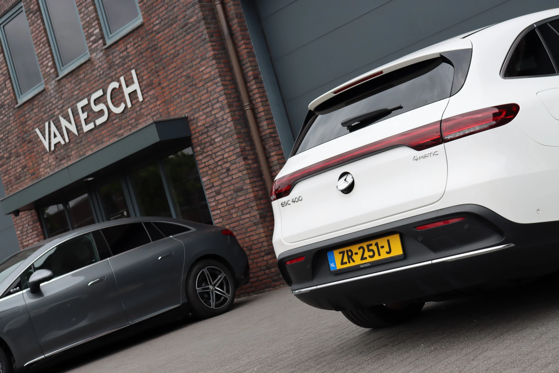 Hoofdafbeelding Mercedes-Benz EQC