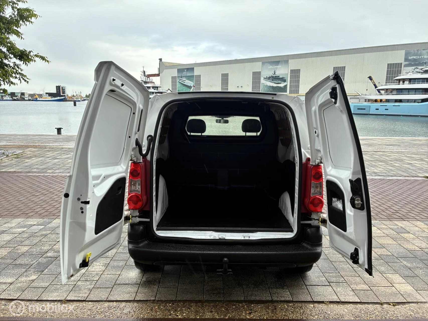 Hoofdafbeelding Peugeot Partner