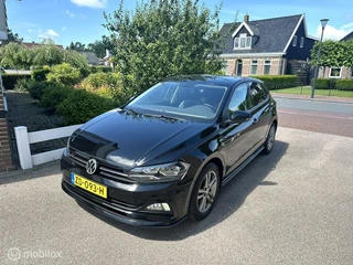 Volkswagen Polo 1.0 TSI Highline Business R-LINE