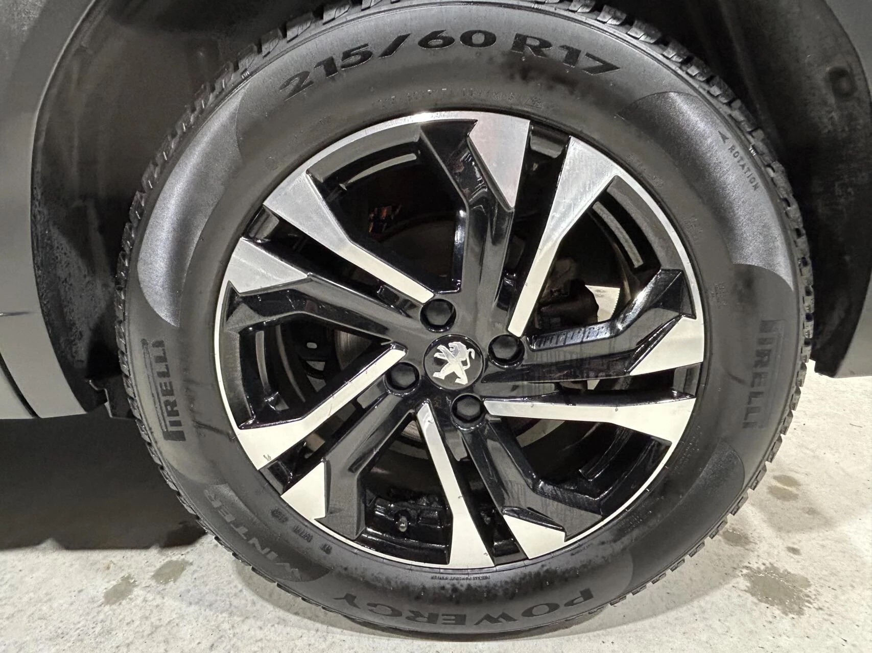 Hoofdafbeelding Peugeot e-2008