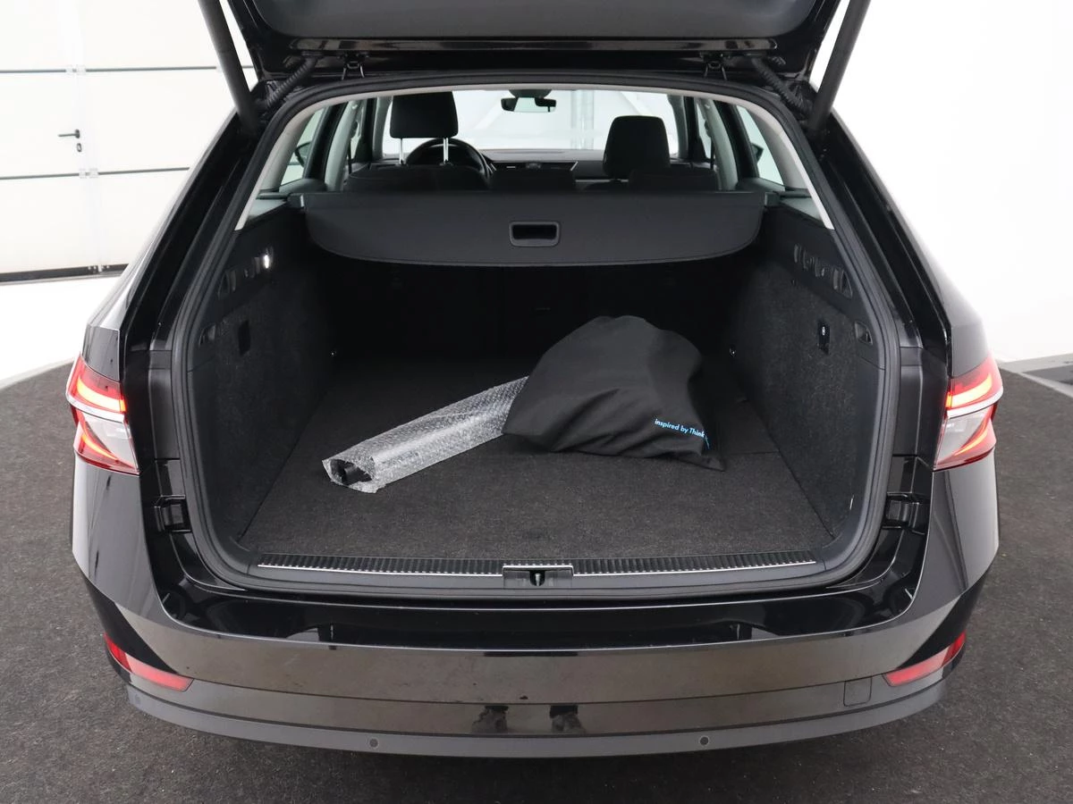Hoofdafbeelding Škoda Superb