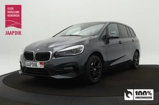 Hoofdafbeelding BMW 2 Serie BMW 2 Serie Gran Tourer BWJ 2019 218i 141 PK Executive Automaat CAMERA / SPORTSTOELEN  / CLIMA / NAVI / BLUETOOTH / CRUISE / PARK ASSIST. / LED / LMV / CAMERA / PDC 2X / PRIV.GLASS / KEYLESS START / MULTIFUNCT.STUUR / ELEK. ACHTERKLEP